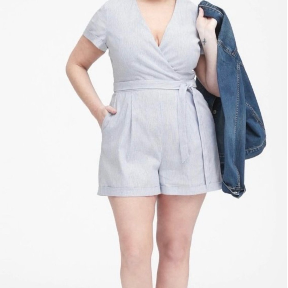 Banana Republic Blue And White Short Sleeve Romper